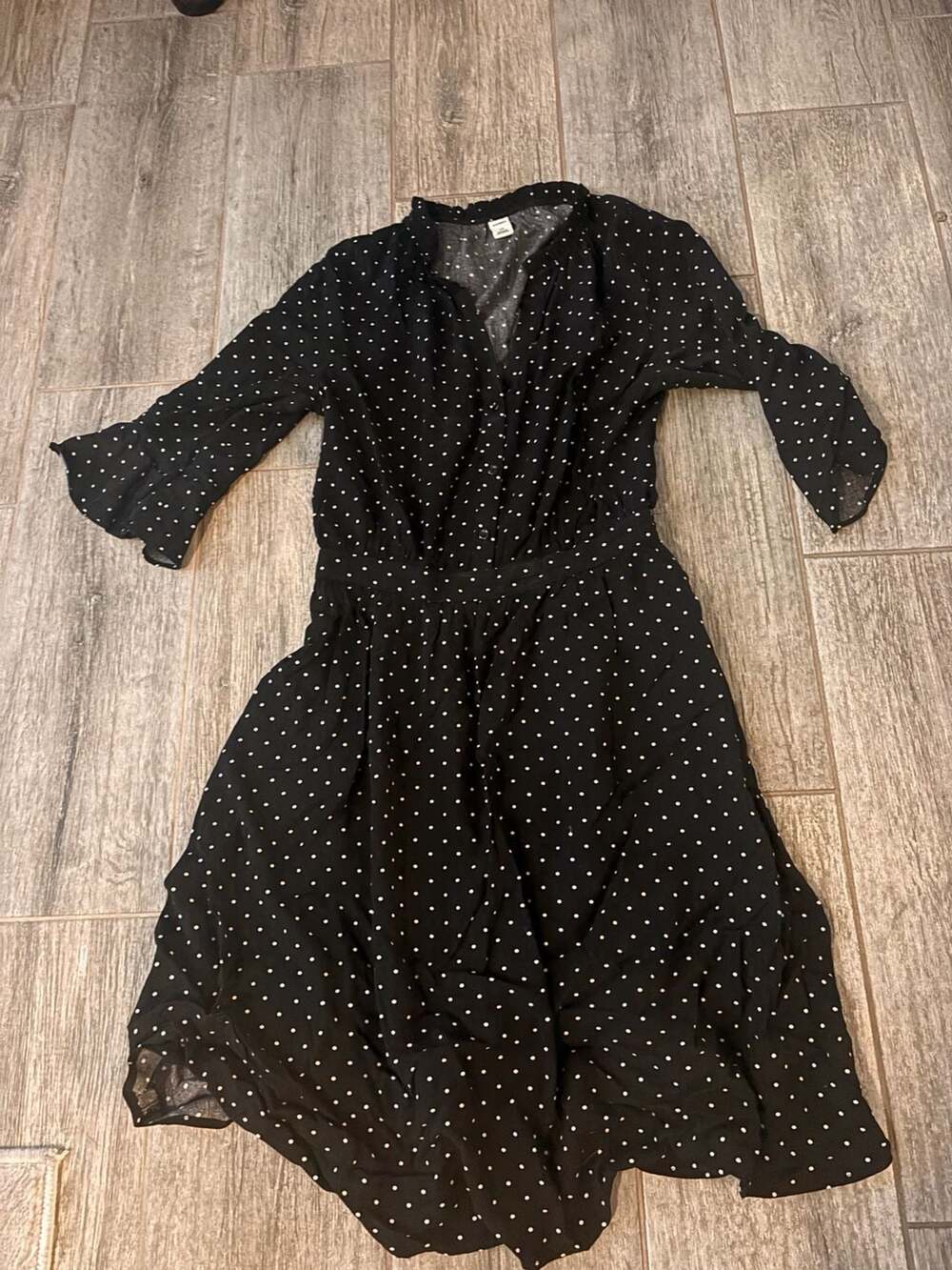 Old Navy Polka Dot Midi Dress Size XS Black White Chiffon Ruffle V-Neck